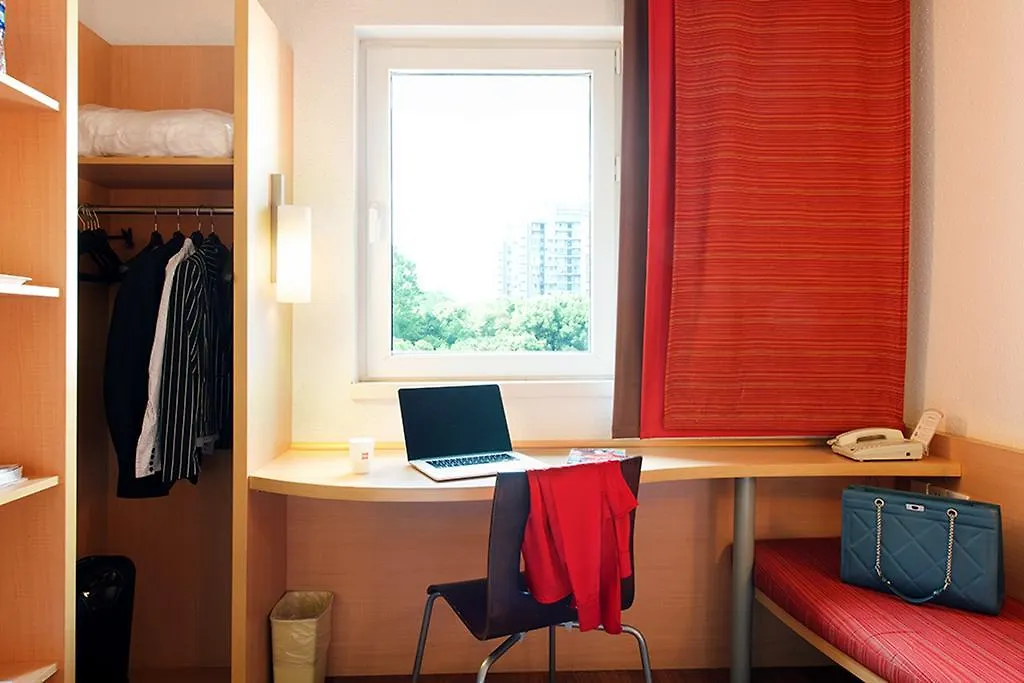 Ibis Styles Suzhou Amusement Park Hotel